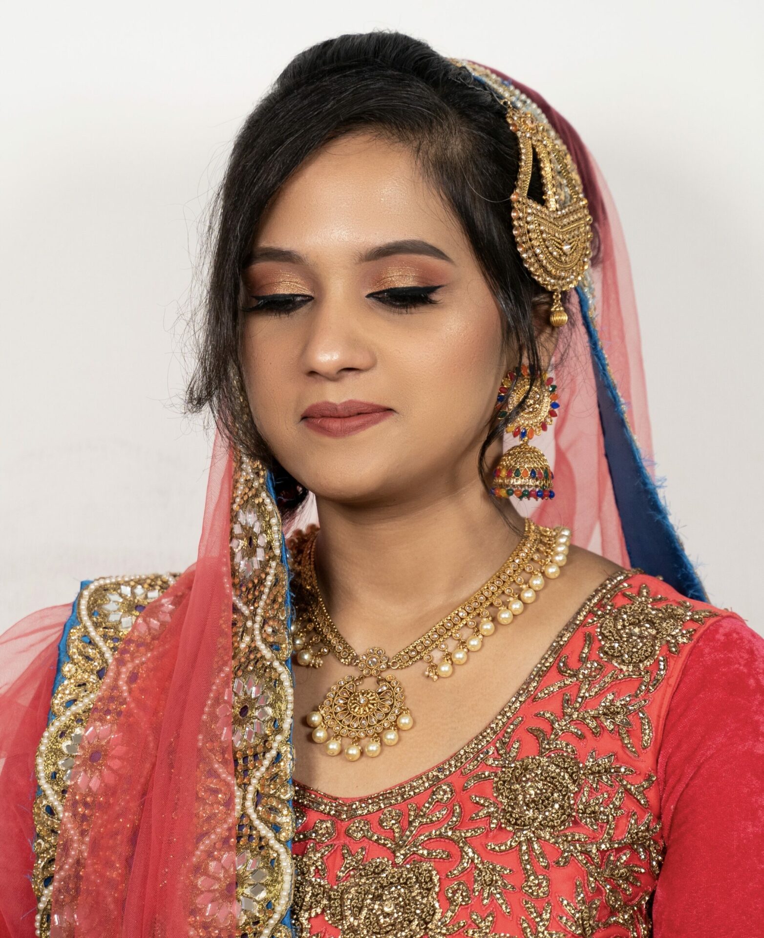 wedding makeup artist dubai<